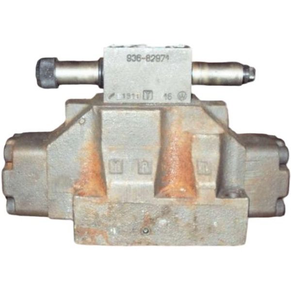 marca: Denison Hydraulics <br />
modelo: A4D013208 0302B1W02 350bar AC=78VA DC=31W <br />
estado: usada