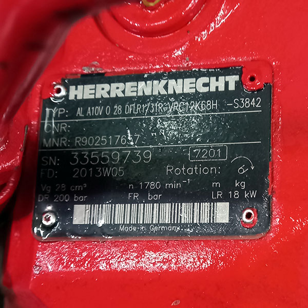 HERRENKNECHT