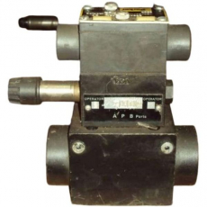 Válvula hidráulica D31VW1B1570Y Válvula hidráulica D31VW1B1570Y