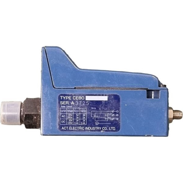 ACT <br/>
AC 125V/250V <br/>
DC 30V/125V <br/>
Usada