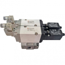 Válvula pneumática SMC VP744R-5DZ1-M-X536 seminova Válvula pneumática SMC VP744R-5DZ1-M-X536 seminova