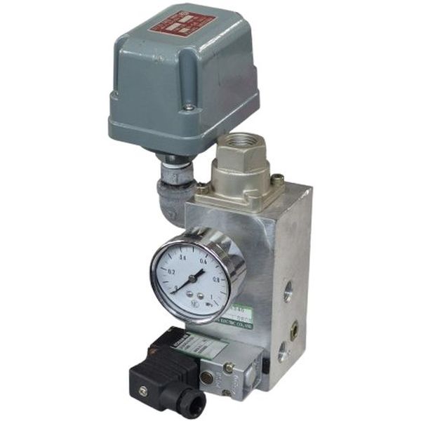 Pressostato SANWA DENKI SPS-18 ON 0,44Mpa OFF 0,37MPa 250/125VAC 5/10A. Válvula 313C011-D5-D00 pressão máxima 0,7MPa. Man&ocirc;metro NKS 1MPa.