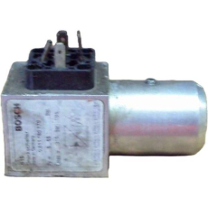Pressostato BOSCH 0811160170 usado