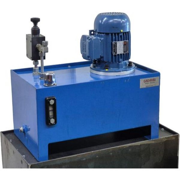 Motor elétrico 1CV 1720rpm trifásico, válvula importada GALLEYHILL PBDS8G 10 31.4 3/8, bocal de enchimento, visor de nível, reservatório hidráulico, flange de ligação, bomba hidráulica