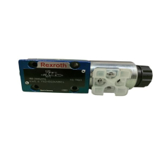 Válvula solenoide direcional de 4 vias e 2 posições, indicada para controle de fluxo em sistemas hidruálicos de média e alta pressão. Com capacidade de vazão de até 120 L/min e pressão de trabalho de ate 315 bar, é ideal  para aplicações industriais como prensas, injetoras, sistemas de elevação e automação hidráulica. Possui bobina de tipo wet-pin (24v DC) com conector DIn e construção robusta, grantindo desempenho confiável e longa vida útil. 
