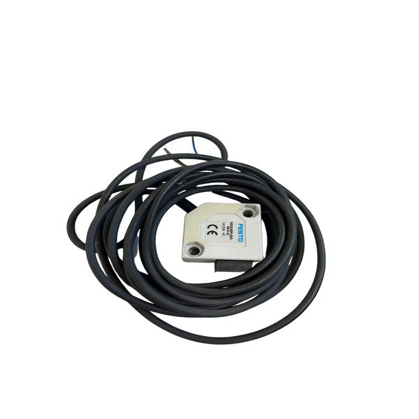 Sensor fotoelétrico SOEG-RSP-Q30-NS-K-2L retrorreflexivo, com saída NPN - FESTO  
