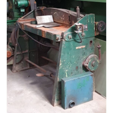 ** GUILHOTINA MARCA ROCCO 1,5M X 6MM usada ** GUILHOTINA MARCA ROCCO 1,5M X 6MM usada