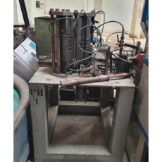 ** MÁQUINA DE CORRUGAR TUBOS usada