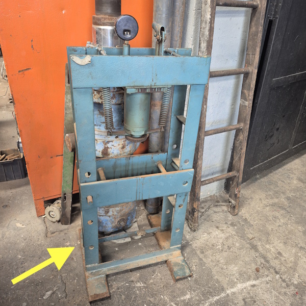 prensa de pequeno porte