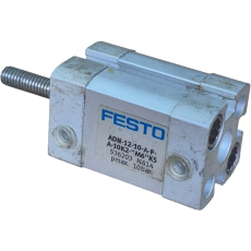 Cilindro pneumático ADN-12-10-A-P-A-10K2 536203 - FESTO seminovo Cilindro pneumático ADN-12-10-A-P-A-10K2 536203 - FESTO seminovo