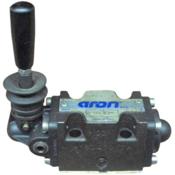 marca: Aron <br />
modelo: AD3L03C <br />
estado: usada