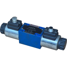 Principais Características da Válvula 4WE

1. Controle Direcional por Solenóide - Atua eletricamente para direcionar o fluxo hidráulico.

2. Configuração de 4 Vias e Diferentes Posições - Disponível em versões 4/2 e 4/3 para controle flexível de atuadores.

3. Montagem em Bloco (Padrão NG6, NG10, etc.) - Segue normas ISO, facilitando a instalação e substituição.

4. Alimentação em Corrente Contínua (DC) ou Alternada (AC) - Opções para diferentes aplicações elétricas.

5. Construção Robusta - Projetada para operação confiável mesmo em ambientes exigentes.
