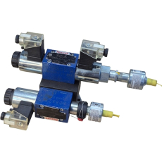 Válvulas hidráulicas 4WE6E62/EG24K4QR0G24S + 4WE6U10B62/EG24K4QM0G24- REXROTH seminovas
