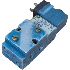 Válvula pneumática 711C-11-PI-501JC - MAC usada