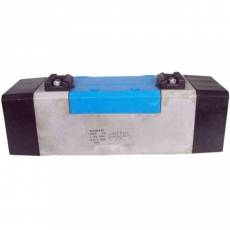 Válvula pneumática VL-5/3E-D-3 C 151868 Válvula pneumática VL-5/3E-D-3 C 151868