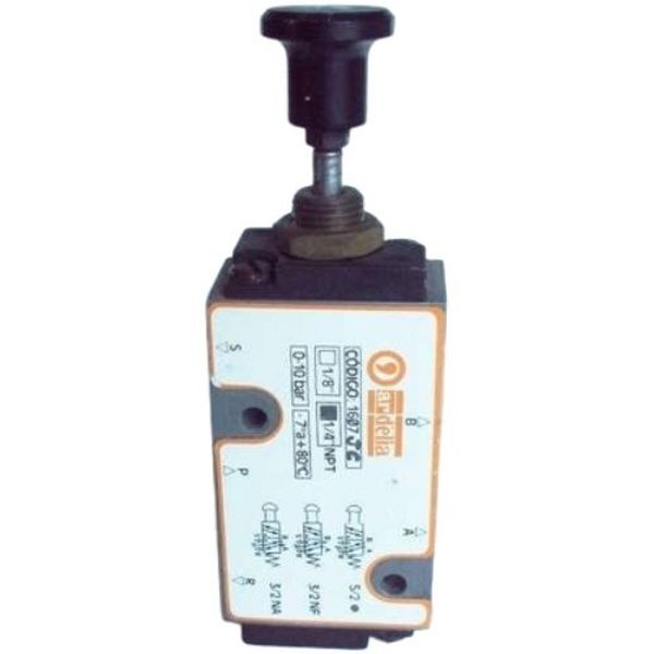 marca: Ardelia <br />
modelo: 1607JC <br />
estado: seminova