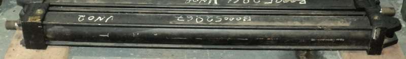 marca: Parker <br />
modelo: 826BB2HLT18A914E1 3.1/4 914mm <br />
estado: usado