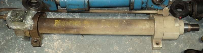marca: Rexroth <br />
modelo: CDH2MS28056660 <br />
estado: usado <br />