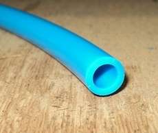 Tubo em poliuretano termoplástico (TPU) azul