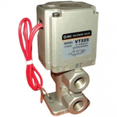 Válvula pneumática SMC VT325 seminova Válvula pneumática SMC VT325 seminova
