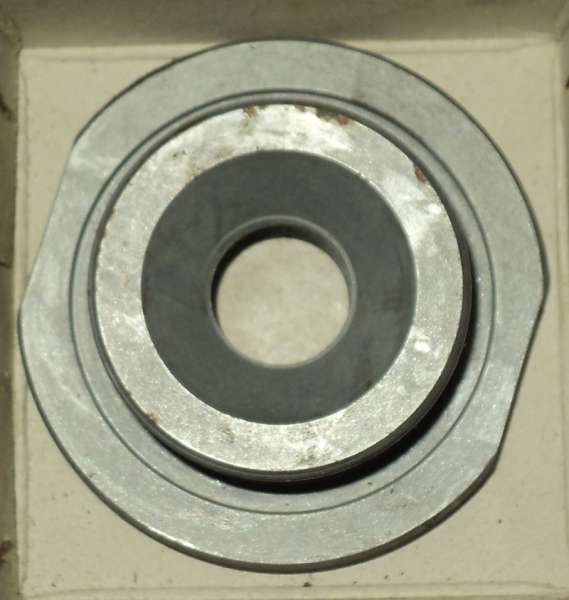 marca: Bosch <br />
modelo: 1533345037 <br />
estado: nunca foi utilizado