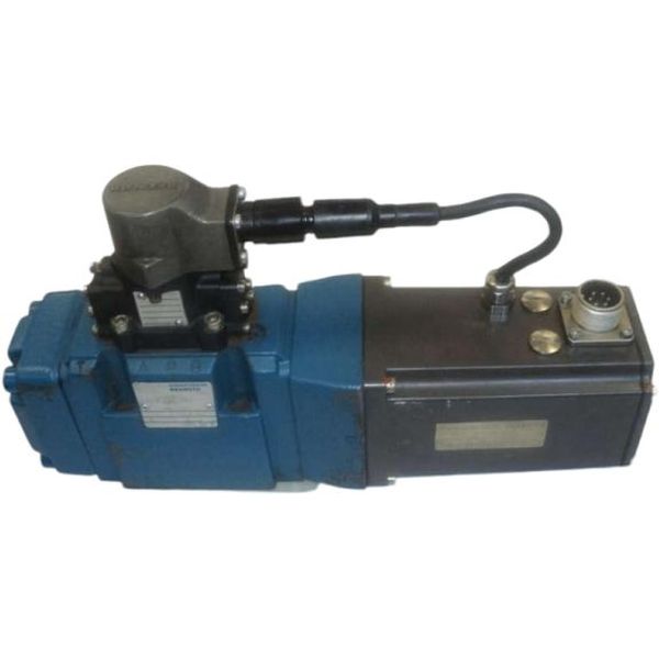 marca: REXROTH <br/>
modelo: 4WRDE10V50P51 6L15TZ9M <br/>
estado: seminova
