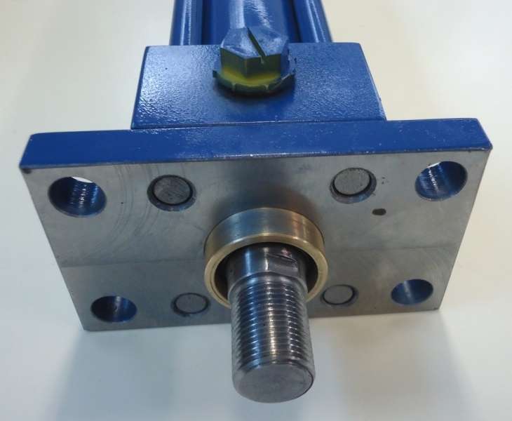 modelo: 2X300 com tirantes <br />
estado: novo