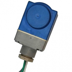Bobina pneumática  DANFOSS 018F6190 24V 10W  usada Bobina pneumática  DANFOSS 018F6190 24V 10W  usada