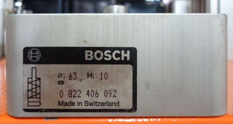 marca: Bosch <br/>modelo: 0822406092 63X10 <br/>estado: seminovo