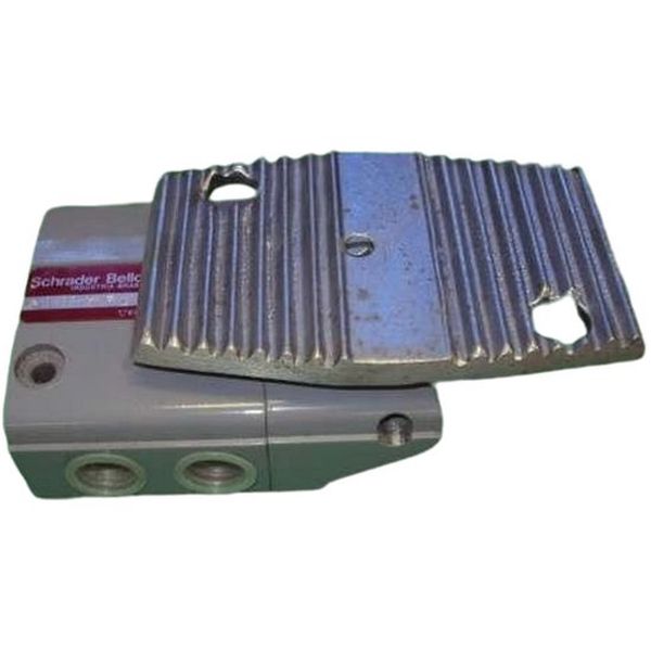 marca: Schrader Bellows <br />
modelo: P222KFL 3vias rosca1/2 <br />
estado: seminovo
