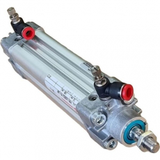 Cilindro pneumático NORGREN PRA/182032/AV/100 32X100 seminovo Cilindro pneumático NORGREN PRA/182032/AV/100 32X100 seminovo