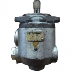 Bomba de engrenagem RACINE PFR-2.05-C-9-GLM usada Bomba de engrenagem RACINE PFR-2.05-C-9-GLM usada