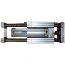 Cilindro pneumático FESTO DNU-50-160-PPVA com guia Cilindro pneumático FESTO DNU-50-160-PPVA com guia