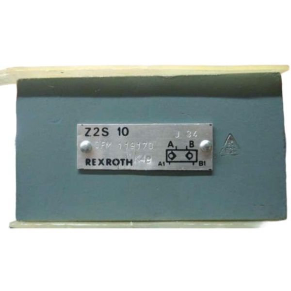 marca: REXROTH <br/>
modelo: Z2S10 <br/>
estado: nunca foi utilizada