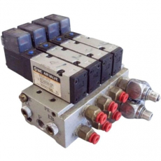 Conjunto de válvulas pneumáticas SMC NZ4124-0051F usado Conjunto de válvulas pneumáticas SMC NZ4124-0051F usado