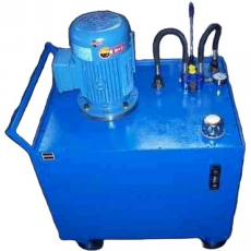 Unidade hidráulica com tanque com rodÃzios e alça Unidade hidráulica com tanque com rodÃzios e alça