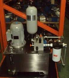 Unidade com tanque em inox sob encomenda Unidade com tanque em inox sob encomenda