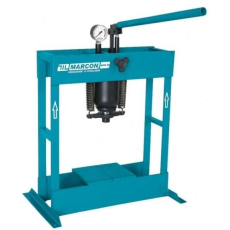 Comprimento: 507 mmLargura: 350 mmAltura: 710 mmCapacidade: 10 tonDistância entre a mesa e o pistão: 200 mmCurso do pistão: 120 mmComprimento interno: 436 mmLargura interna: 134 mmAltura da estrutura: 600 mmCompr. da base: 350 mmLargura da mesa (int./ext.): 147 mm / 165 mmDistância entre mesa e pistão: 220 mmCurso do pistão: 120 mmPeso: 39 kg