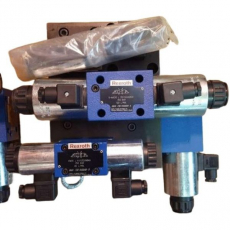 Bloco com válvulas hidráulicas REXROTH Bloco com válvulas hidráulicas REXROTH